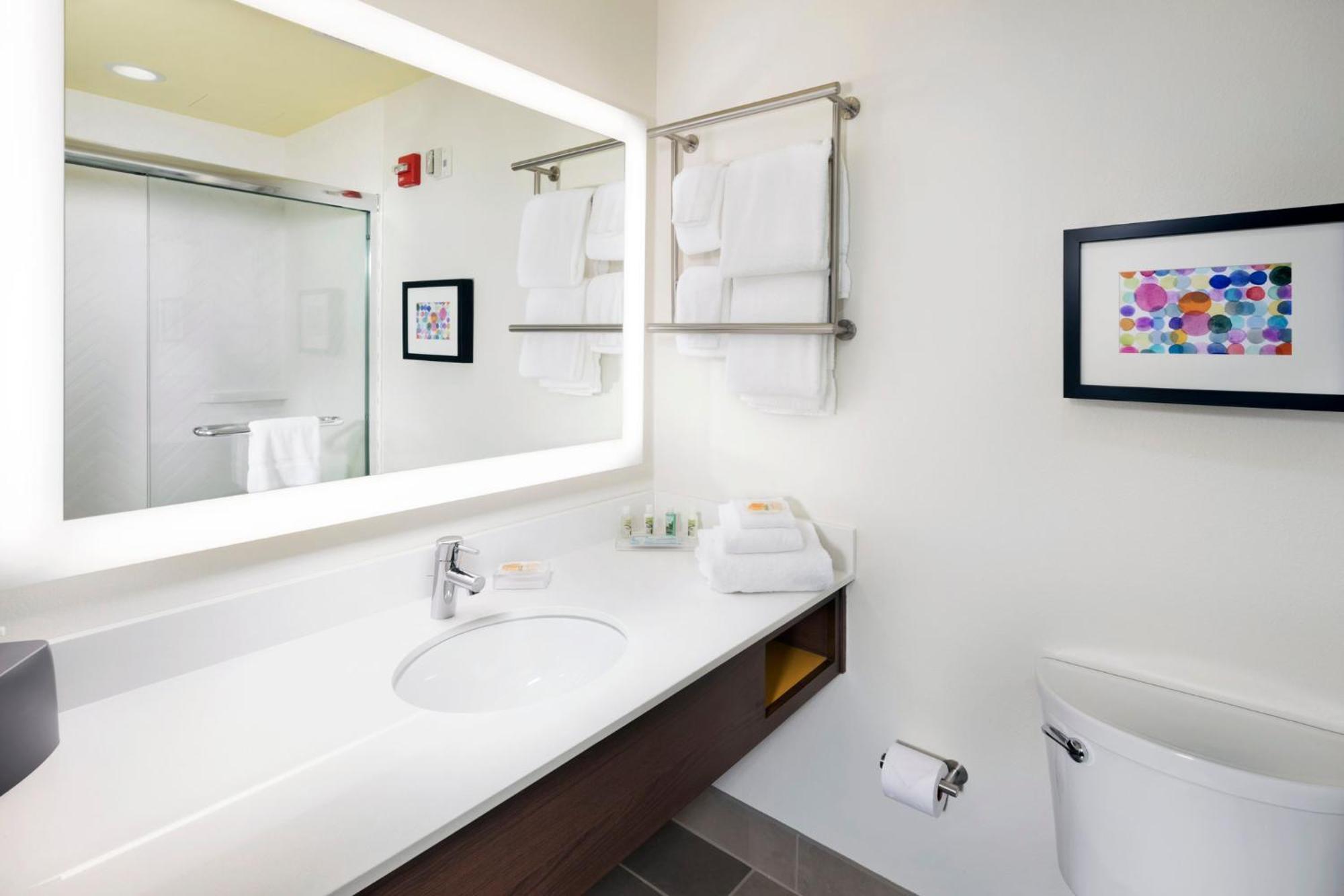 Holiday Inn & Suites Arden - Asheville Airport By Ihg Dış mekan fotoğraf